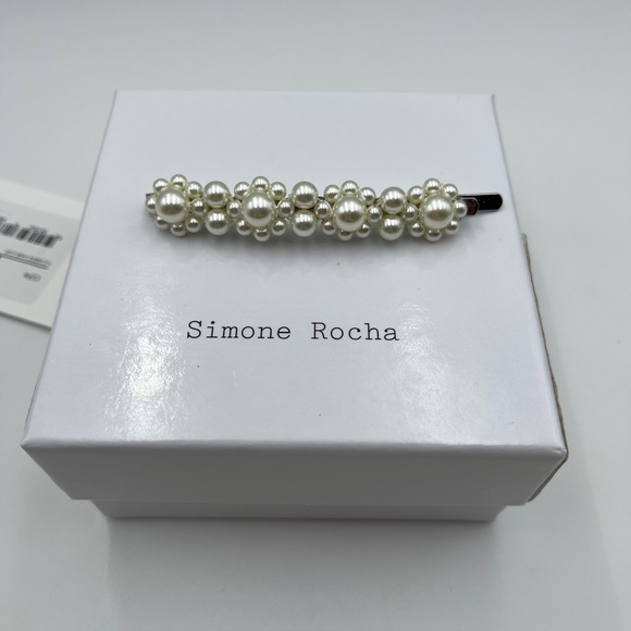 BNWT in box Simone Rocha flower hair clip Platinum Tone Pearl - Picture 3 of 8